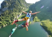 开云APP-迪巴拉魔幻一击点燃罗马城，哥伦比亚双子星一波流带走拉齐奥