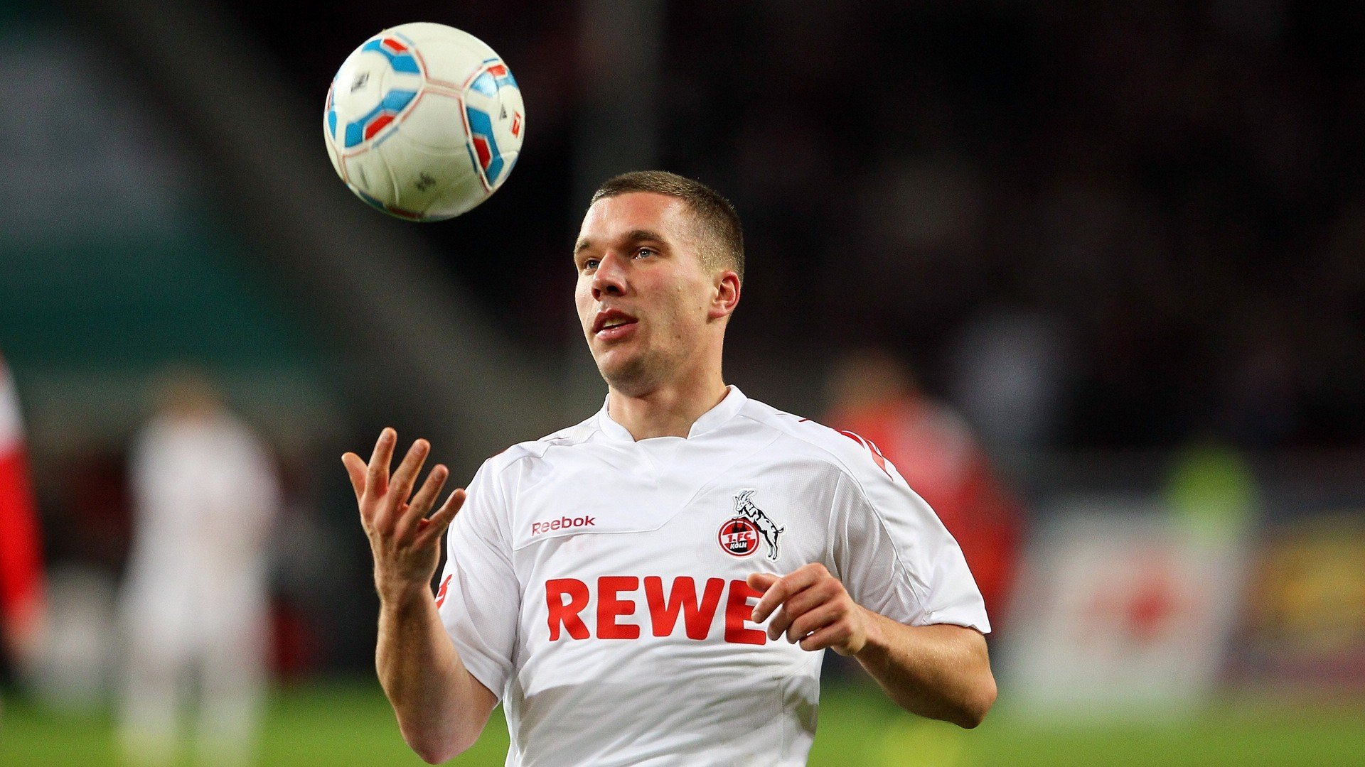 当稳定成为奇迹，洪都拉斯对阵波兰，阿克如何用不掉线定义现代足球