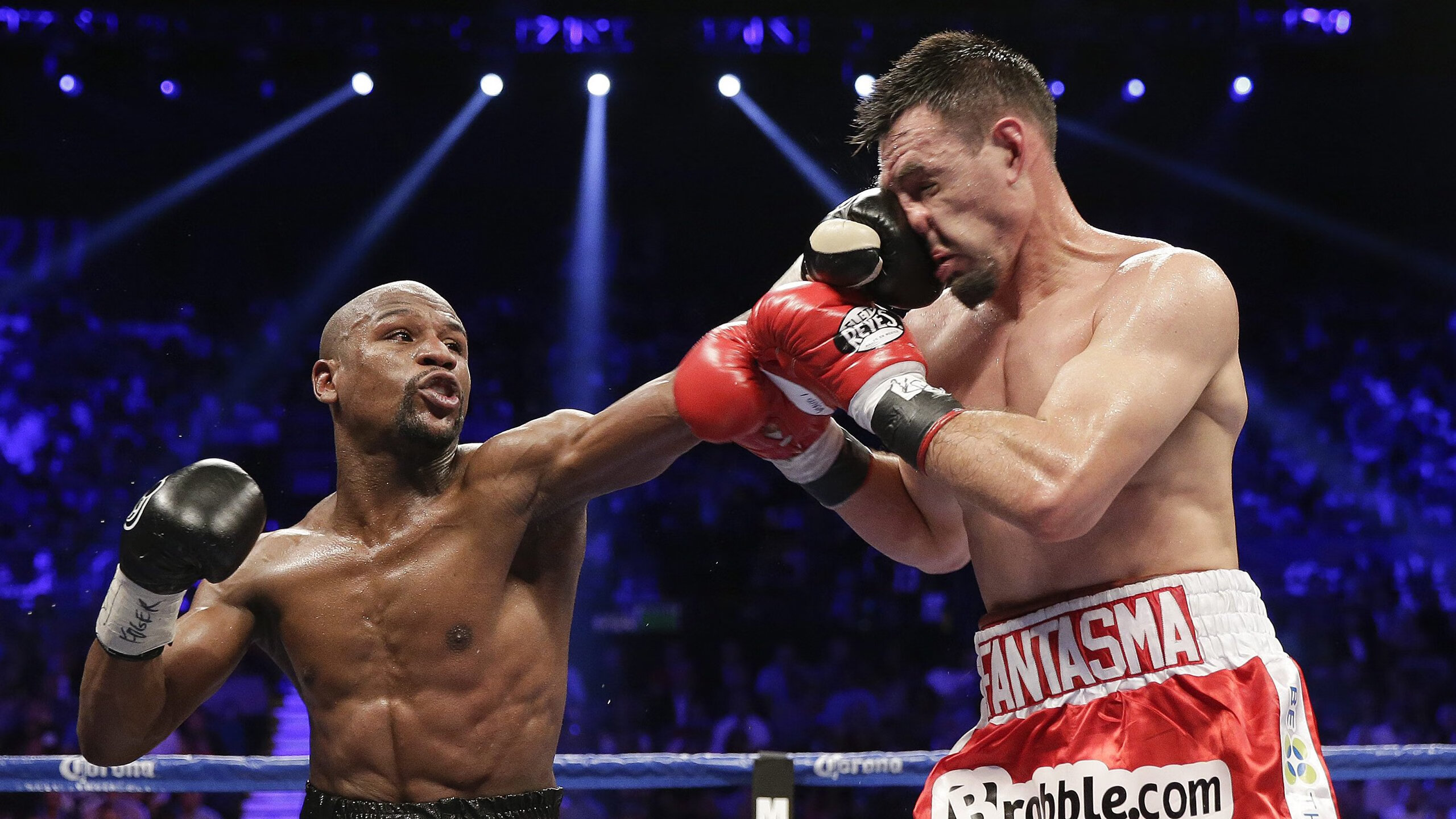 深圳队决胜局带走马刺，塔图姆高光表现，一场跨越时空的篮球狂想