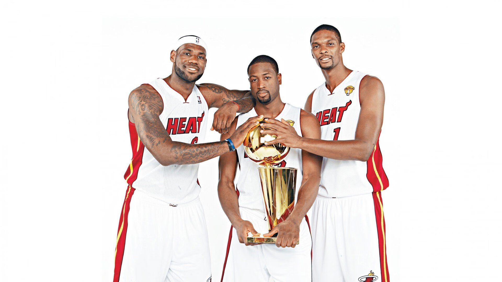 字母哥高光闪耀，北京队击溃猛龙，跨越地域的篮球之光